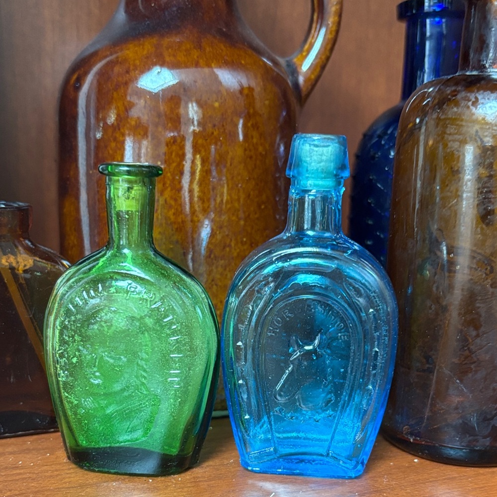 Vintage Miniature Bottles Wheaton Green Thomas Jefferson & Blue Horseshoe Taiwan